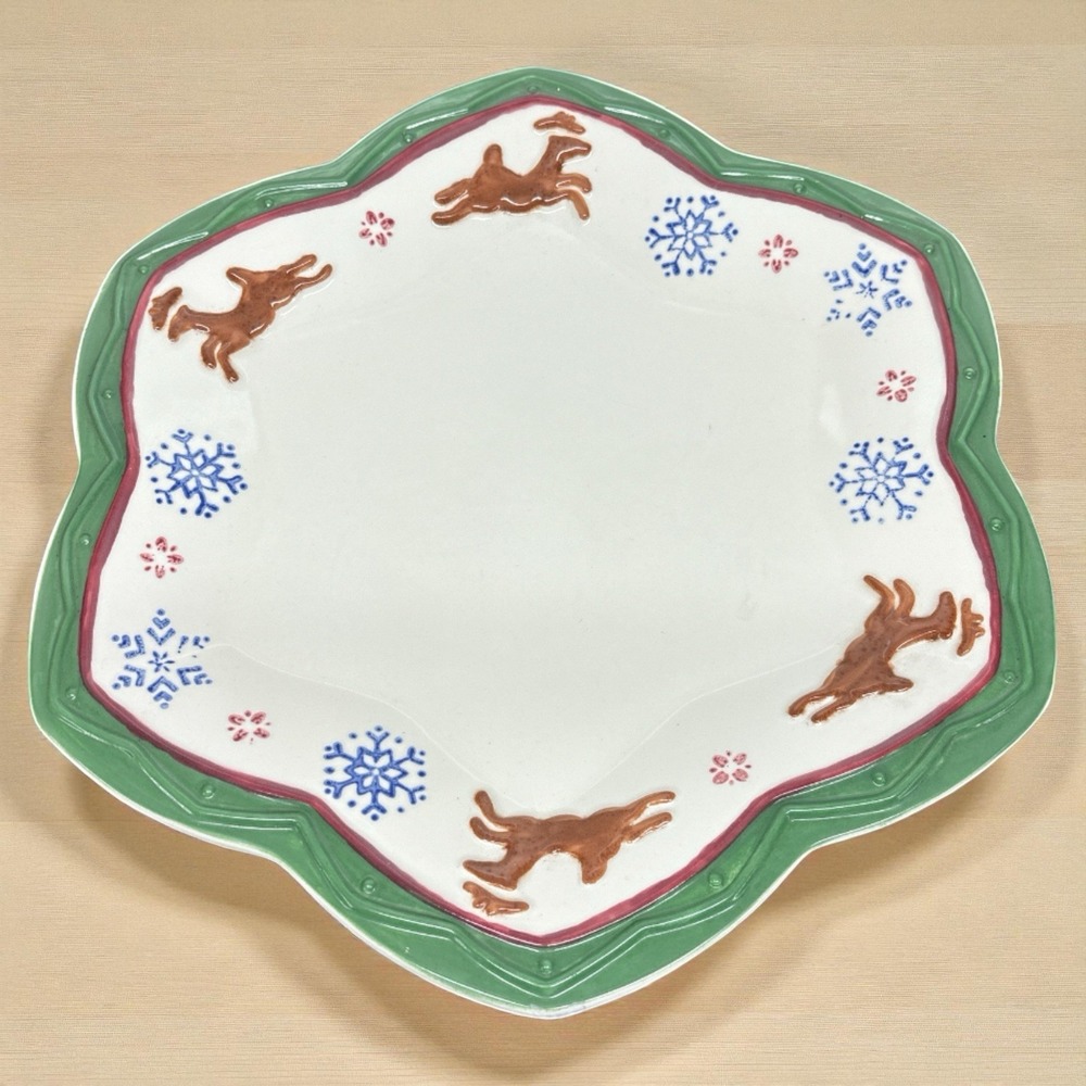 Pfaltzgraff Serving Platter Embossed Reindeer w Snowflakes Burgundy & Green Edge